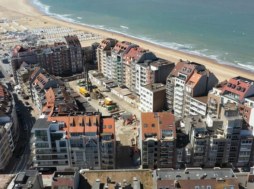 Garage te huur in Paul Parmentierlaan 279-81,
                    8300 Knokke