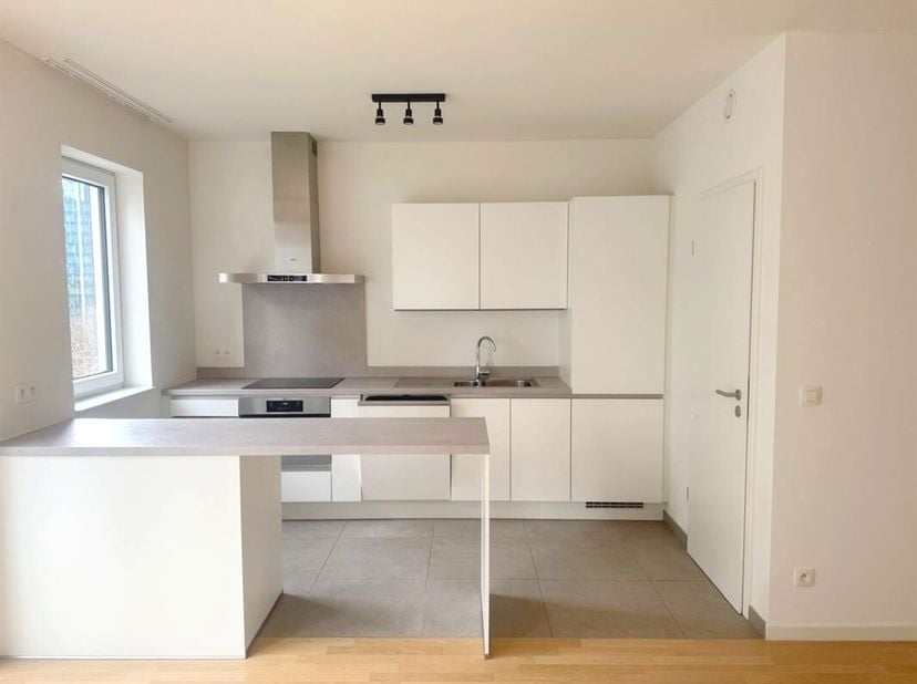 KNAP APP. AVEC 2 CHAMBRES À COUCHER + BALCON<br />
La résidence Allée Verte est située sur le boulevard Hélihaven au numéro 50. Nous sommes à quelques