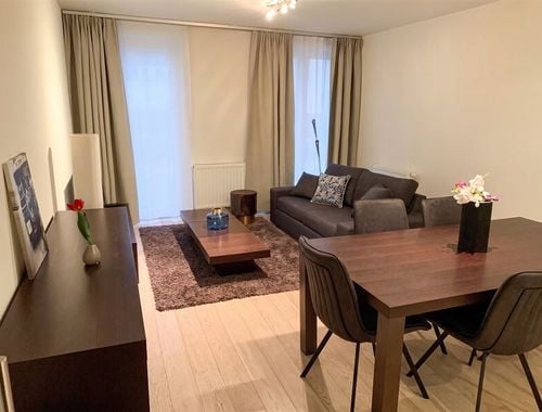                                        Appartement à louer à Ixelles, € 2.100
