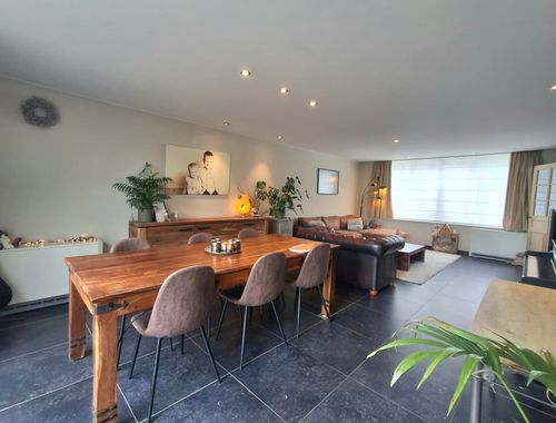                                         Maison à louer à Ruiselede, € 975
