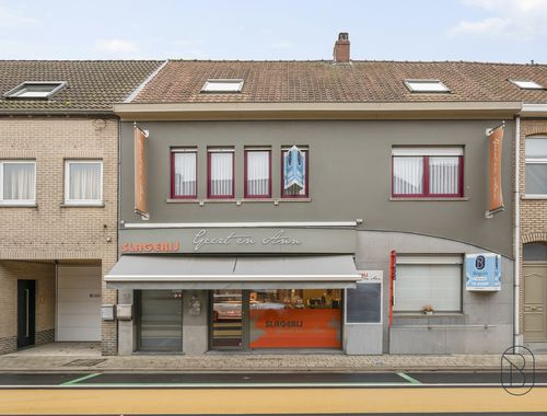                                         Usage mixte à vendre à Deerlijk, € 495.000
