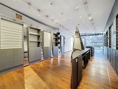                                         Handelsgelijkvloers te huur in Vilvoorde, € 1.400
