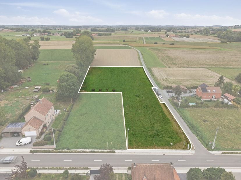 Grond te koop in ,
                    7750 Anseroeul