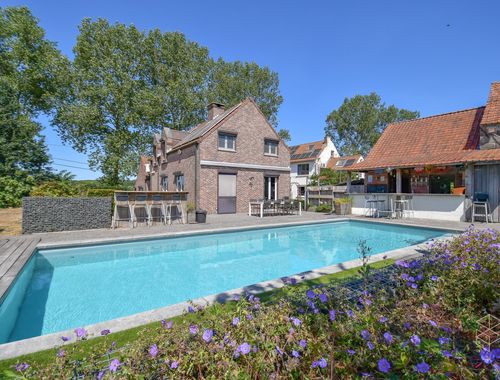                                         Maison à vendre à Damme, € 975.000
