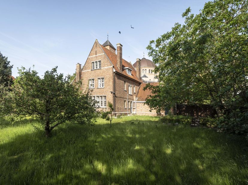 Huis te koop in Leopold I-laan 91,
                    8000 Brugge
