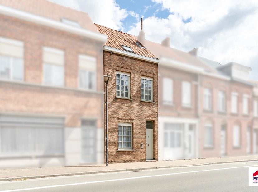 Huis te koop in Sint-Michielstraat 56,
                    8700 Tielt