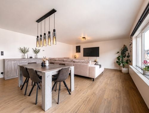                                         Appartement à vendre à Nieuwkerken-Waas, € 285.000
