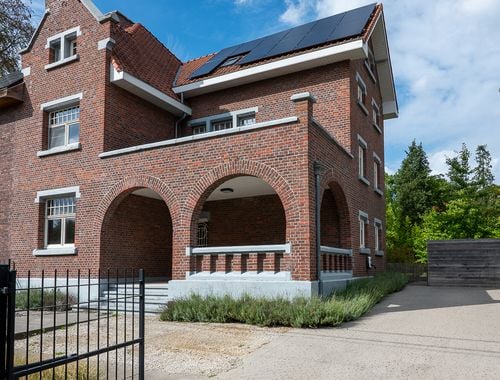                                         Uitzonderlijke woning te koop in Genk, € 695.000
