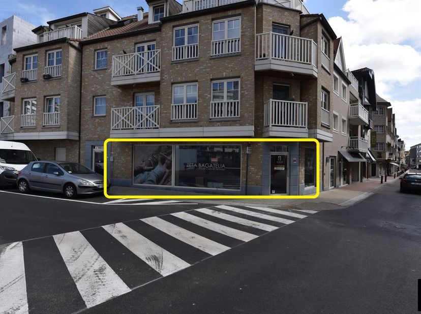 Bien professionnel à louer
                    à 8301 Heist-aan-Zee