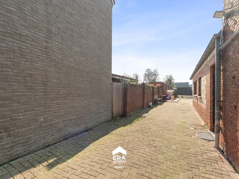 [[ CE BIEN PARTICIPE À LA JOURNÉE MAISONS OUVERTES ERA LE 13/6 DE 14:30 À 15:30 ]]<br />
Ce bien participe à la Journée Maisons Ouvertes ERA. Visitabl