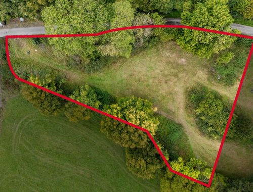                                         Bouwgrond te koop in Mabompré, € 165.000
