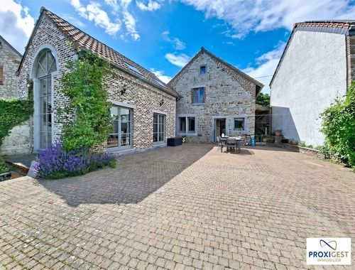                                         Maison à vendre à Flawinne, € 475.000
