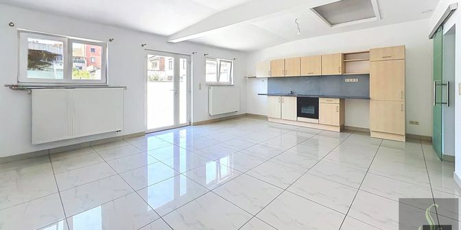 Appartement à louer à 37rue Quai de la Haine, 7140 Morlanwelz-Mariemont