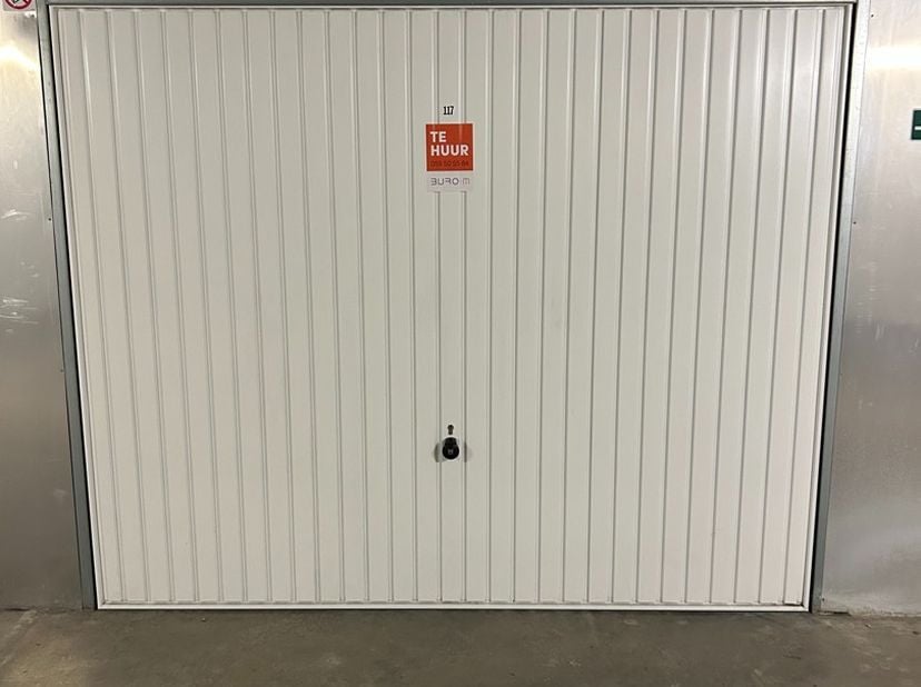 Garage nr 117 te huur op niveau -2 van residentie Infinity II in Mariakerke (Oostende).<br />
<br />
De garage heeft een diepte van 5,62 m en een bree