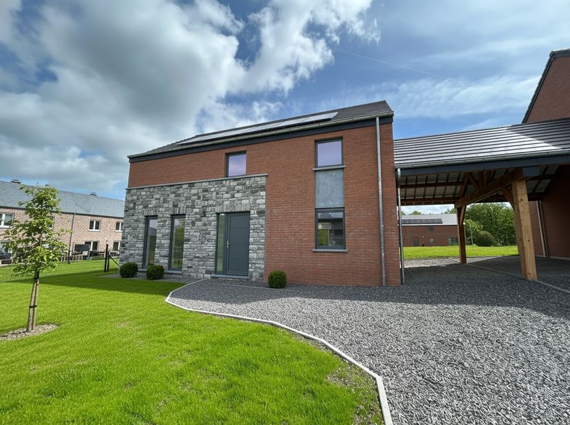 Huis te koop in Hautes Voies 21,
                    6940 Grandhan