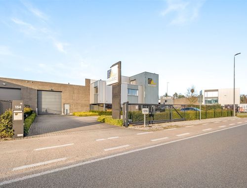                                         Bâtiment d’entreprise à vendre à Lommel, € 895.000
