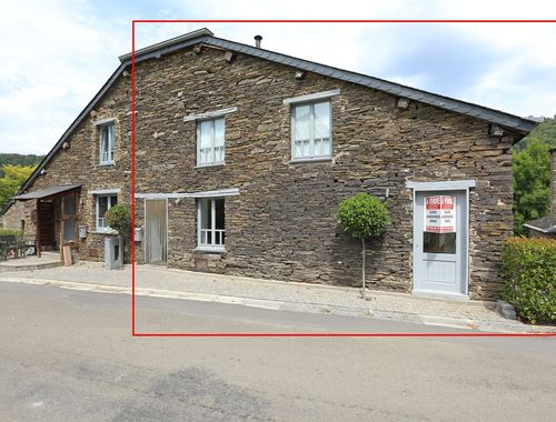                                        Maison à vendre à Rochehaut, € 220.000
