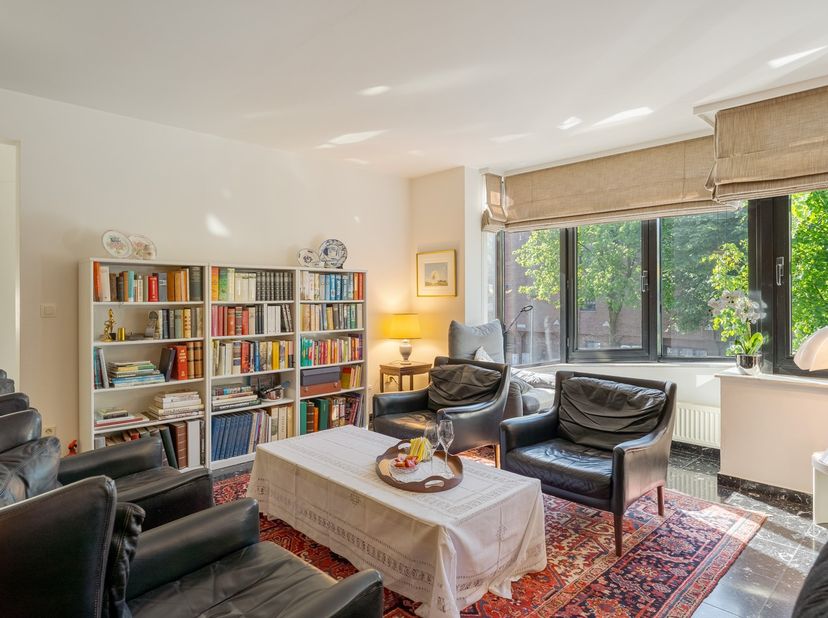 IN OPTIE :Ruim appartement (227 m²) met 3 slaapkamers aan de Boulevard – Mol<br />
<br />
Ruimte, licht en comfort op een topligging<br />
In een klei
