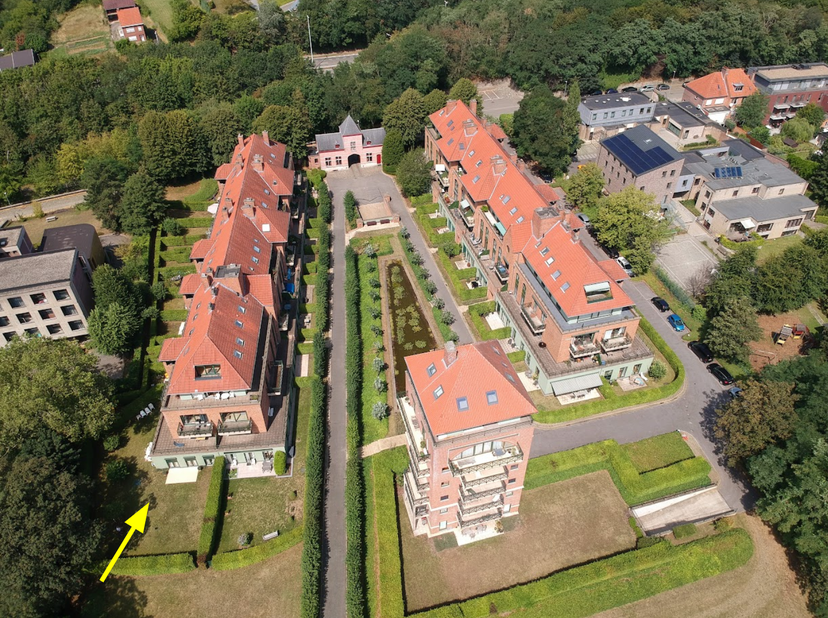 Absoluut uniek en stijlvol appartement in een groene residentiële omgeving.  <br />
In de onmiddellijke nabijheid van Leuven centrum, UZ Gasthuisberg,