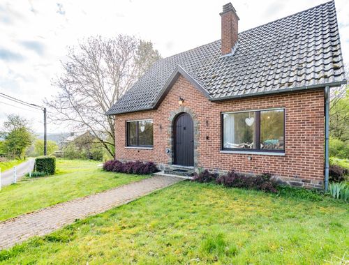                                         Eengezinswoning te koop in Rendeux, € 330.000
