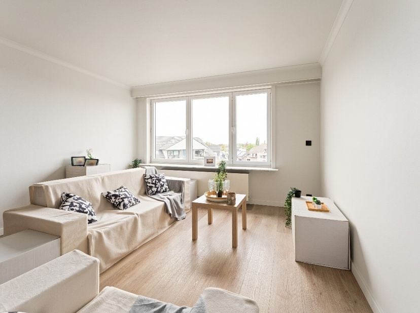 [[ CE BIEN PARTICIPE À LA JOURNÉE MAISONS OUVERTES ERA LE 13/6 DE 14:30 À 15:30 ]] Découvrez cet appartement entièrement rénové et prêt à emménager, i