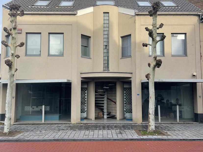 Bedrijfsvastgoed te huur in Kruindersweg 67,
                    3630 Eisden