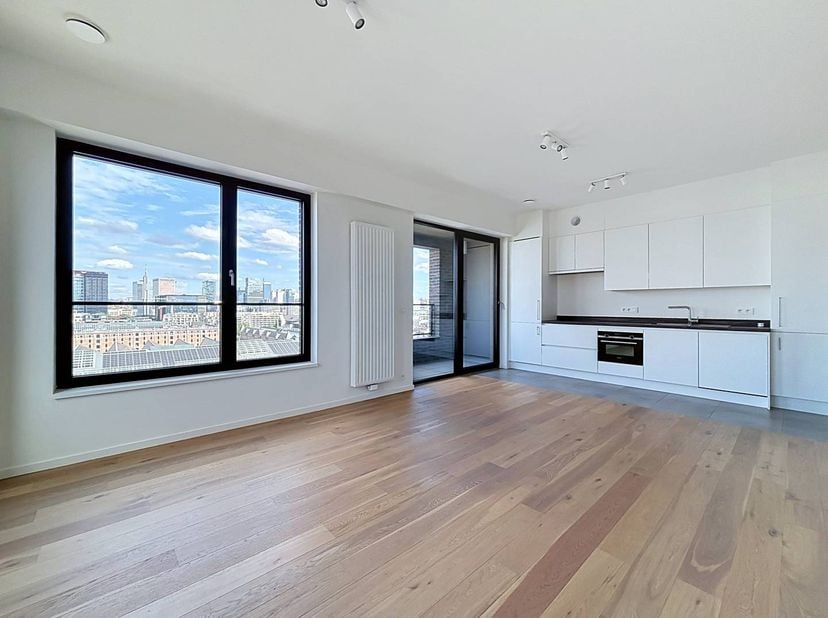 Brussel - Mooi appartement van 70m² op de 10e verdieping van het gebouw "Dayton" - Tour &amp; Taxis. Het appartement en het terras bieden een prachtig uit
