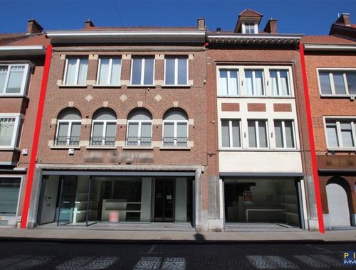                                         Autre à vendre à Tournai, € 750.000
