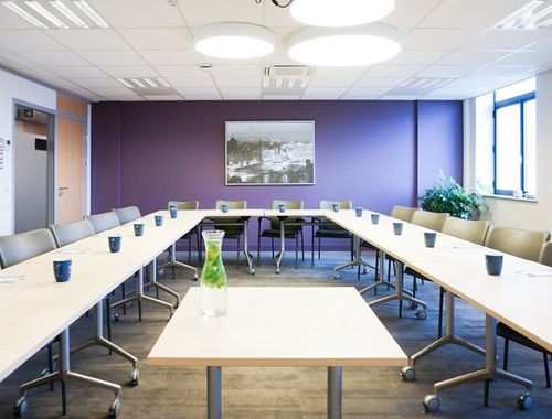                                         Bedrijfsgebouw te huur in Antwerpen, € 59.350
