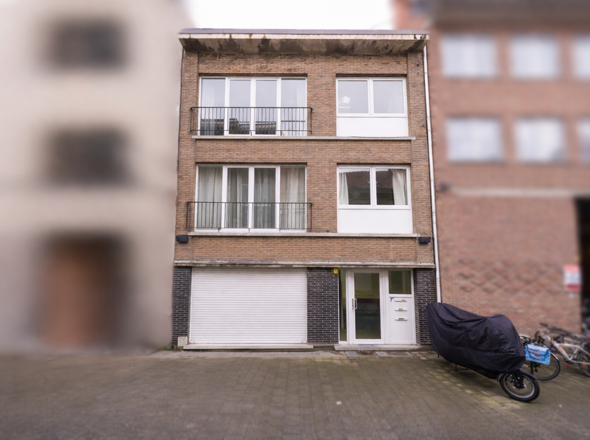 Quares - TREVI Groep presenteert :<br />
Dit aangename één slaapkamer appartement bevindt zich op de gelijkvloerse verdieping van een kleinschalig res