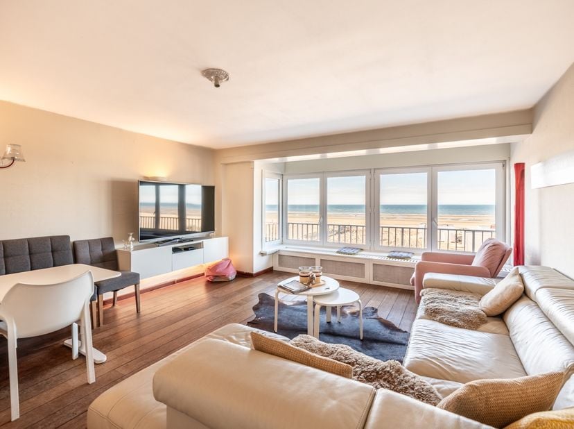 Appartement à vendre à Zeedijk 308 boîte 0102,
                    8670 Koksijde