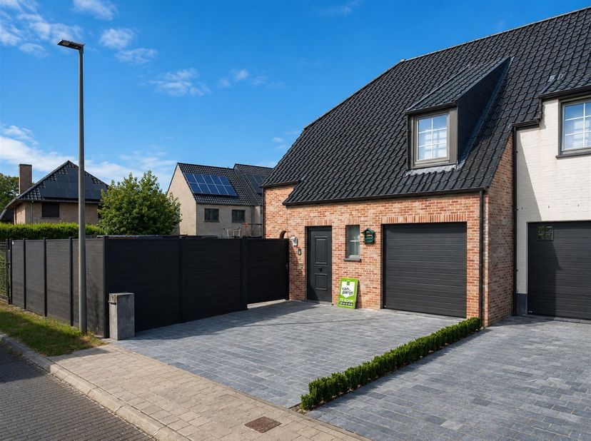 Maison moderne et prête à emménager avec 3 chambres à Vichte<br />
Vous recherchez une maison récente et confortable, offrant suffisamment d'espace et