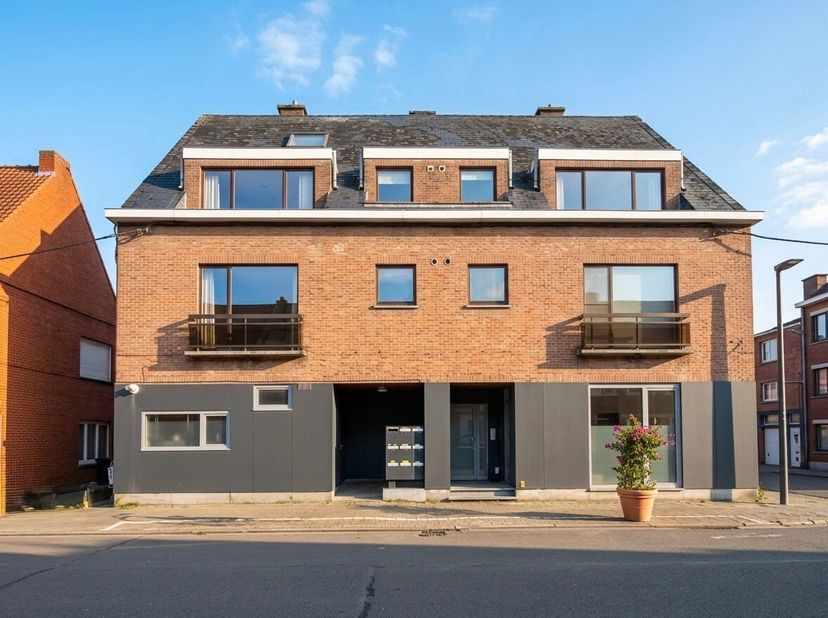 Welkom bij dit exclusieve aanbod: een appartementsgebouw in het hart van Kortrijk. Met 9 entiteiten  biedt dit project ongekende mogelijkheden voor wi