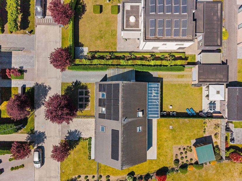 Cette maison située dans les Meirelos est située au calme dans un quartier résidentiel agréable et offre une intimité totale, tout en étant à proximit