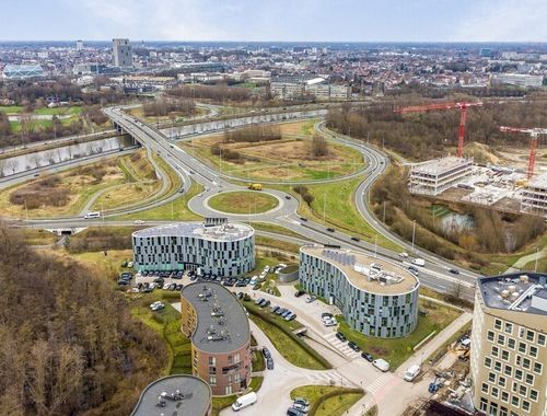                                         Bureaux à vendre à Sint-Denijs-Westrem, € 11.500.000
