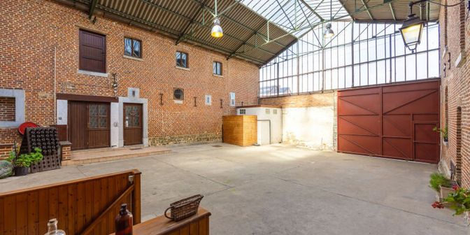 Bien professionnel à vendre à Chaussee de Tirlemont 227, 4520 Vinalmont
