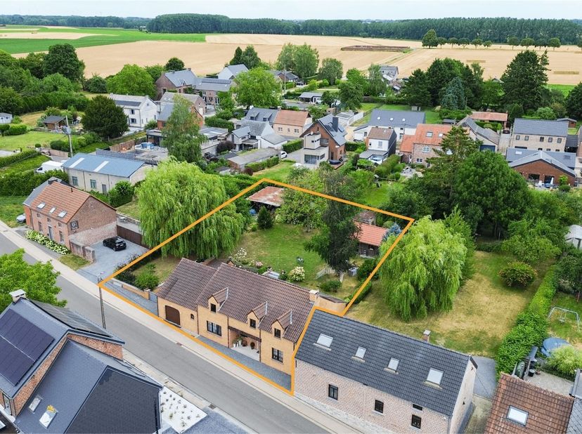 Huis te koop in ,
                    5310 Éghezée