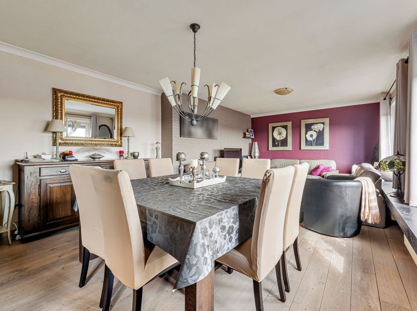 Appartement à vendre
                    à 8530 Harelbeke