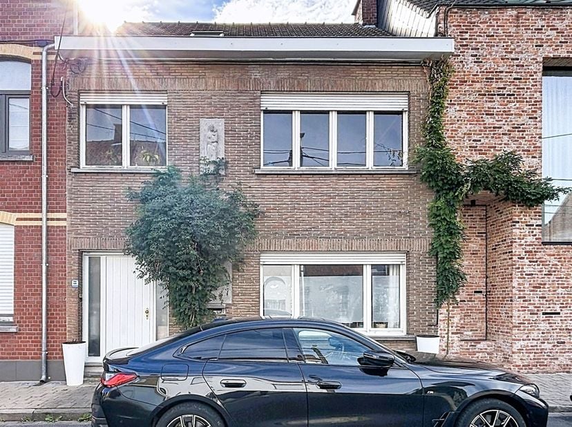 Huis te koop in ,
                    8800 Roeselare