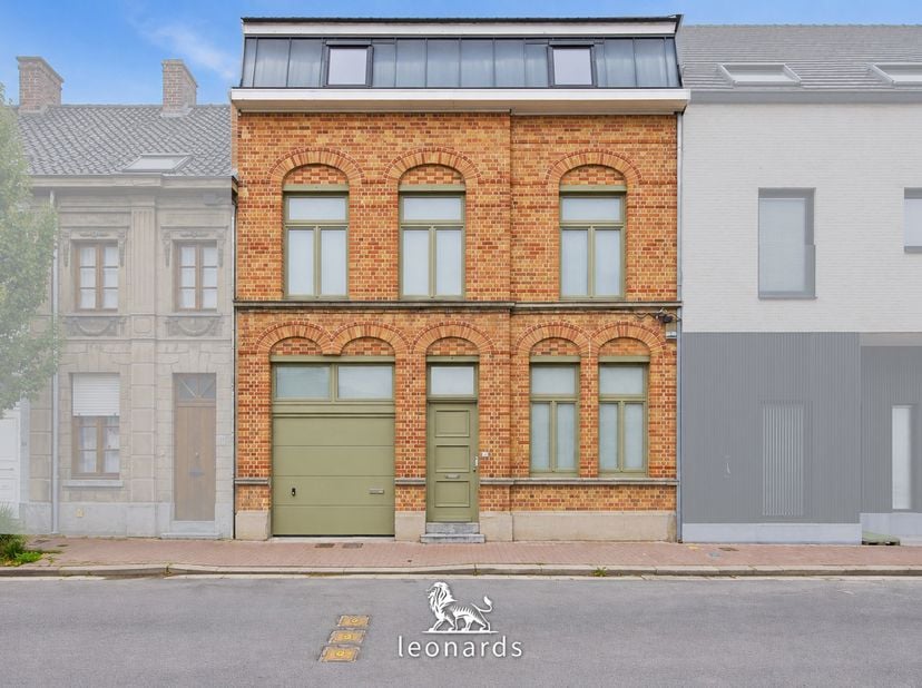 Huis te koop in Kattenstraat 115,
                    8800 Roeselare