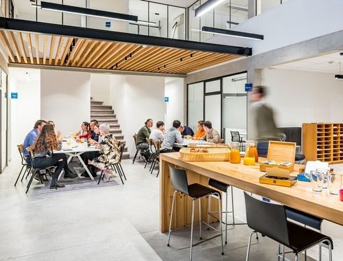                                         Bureaux à louer à Gent, € 3.200
