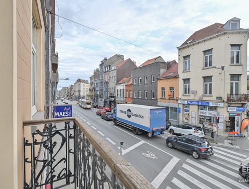                                         Appartement te koop in Schaarbeek, € 300.000
