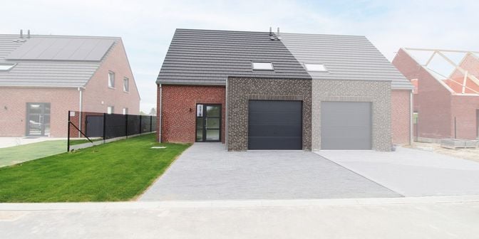 Huis te koop in Rue de Lille 17, 7730 Saint-Léger