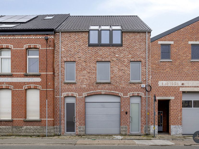Voor verdere info of een vrijblijvende waardebepaling van uw eigendom: kieran.dams@homixx.be of 016 792 901<br />
Bent u op zoek naar een kwalitatieve