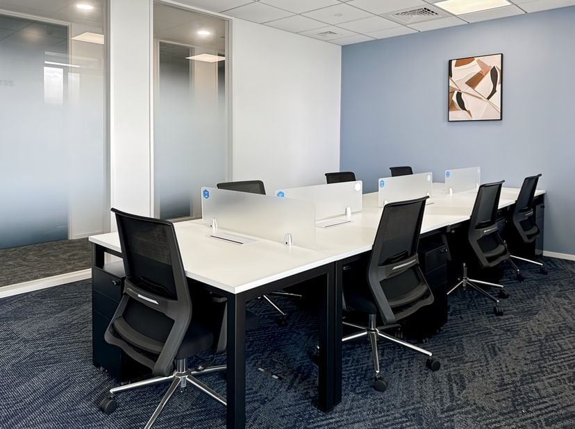 Coworkingruimte in HQ Humaniteitslaan<br />
<br />
Alle prijzen zijn vanaf-prijzen en kunnen worden gewijzigd, afhankelijk van de gekozen opties en in