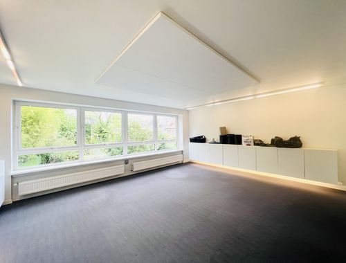                                         Bureaux à louer à Woluwe-Saint-Lambert, € 2.500
