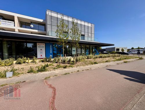                                         Bien commercial à louer à Veurne, € 4.980
