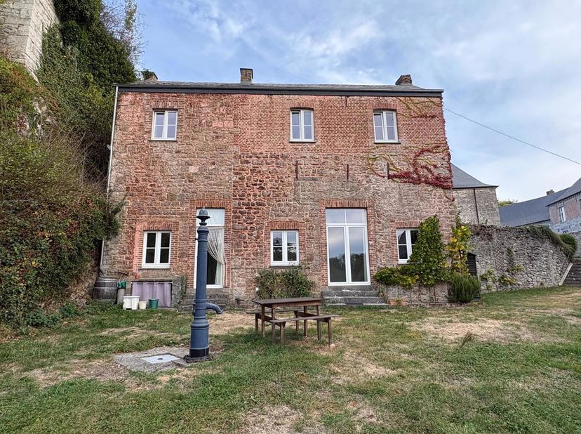 Huis te huur in ,
                    5570 Honnay