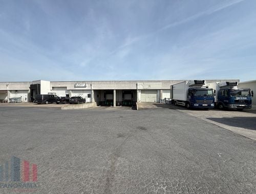                                         Bedrijfsgebouw te huur in Aalter, € 5.000
