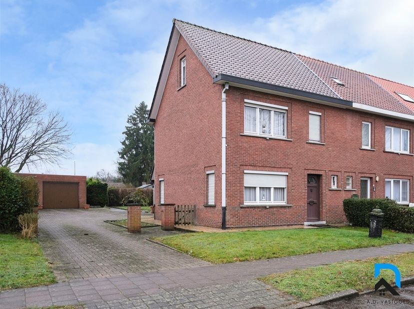 Mooie woning met tuin nabij het centrum<br />
<br />
Deze mooie woning is gelegen in een aangename buurt op wandelafstand van het bruisende stadscen